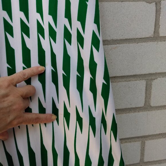 Vintage Dress Green White Vertical Geometric Stripes 32"B 27"W Retro 60s 70s - Picture 5 of 13